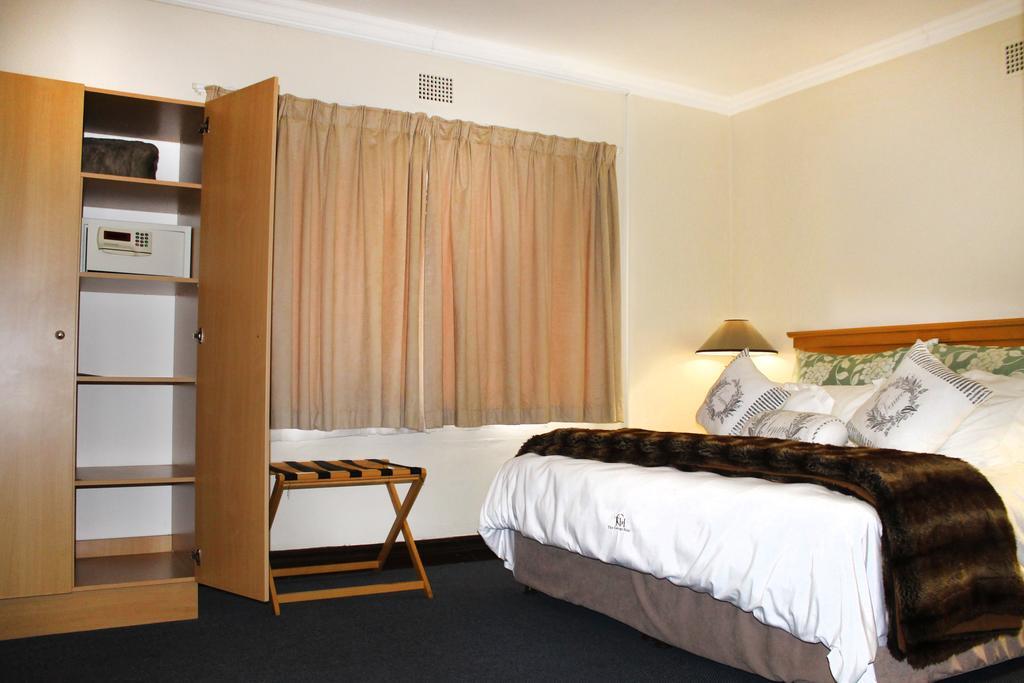 The George Hotel Manzini Exterior photo