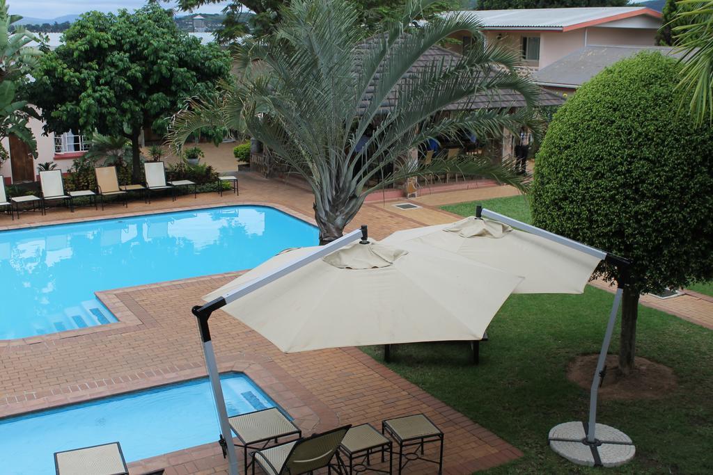The George Hotel Manzini Exterior photo