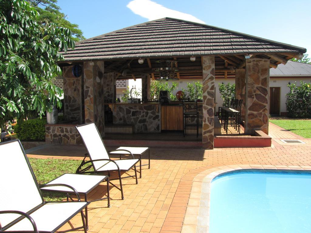 The George Hotel Manzini Exterior photo